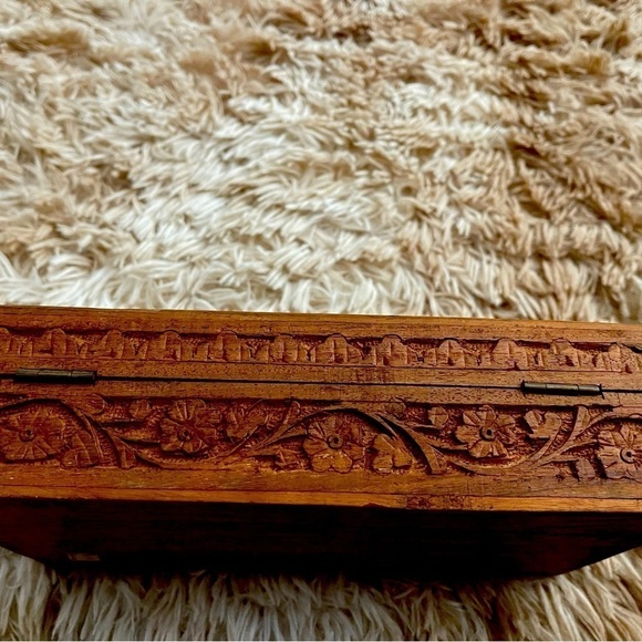 Indian Floral Design Hand Carved Solid Teak Wood Box - Picture 2 of 4